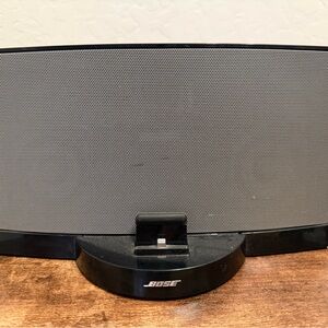 Bose SoundDock Series III Digital Music Speaker